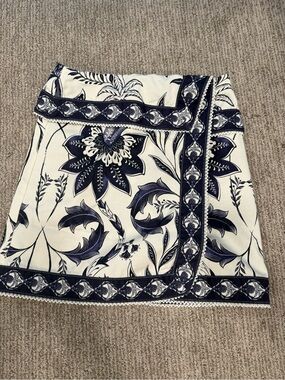 Farm Rio White and Navy Floral Wrap Skirt